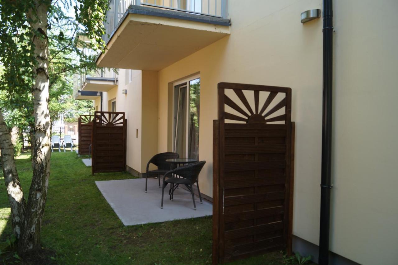 Bursztyn 2 Apartment Rewal Exterior photo